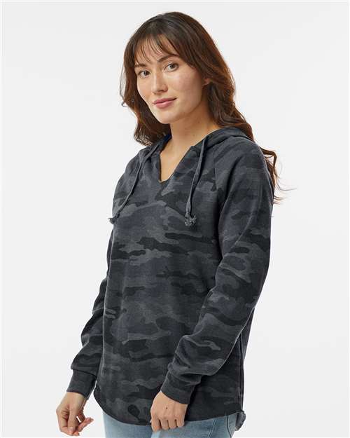 LOBOS RUSH SOCCER | Women’s Lightweight Wave Wash HOODIE | BLACK CAMO