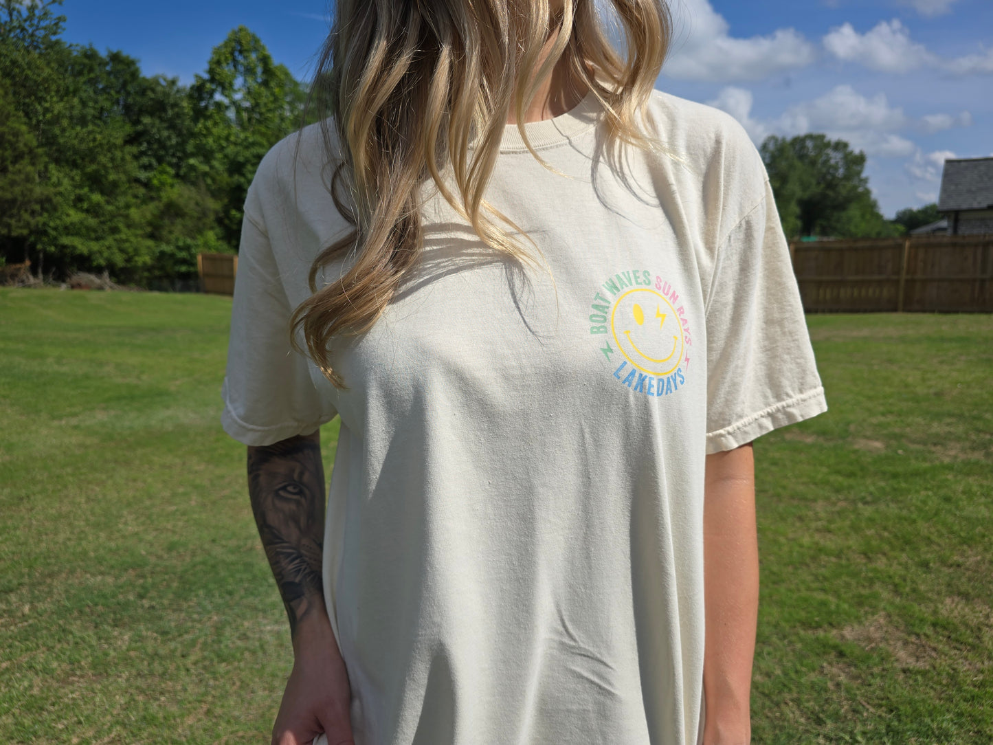 BOAT WAVES SUN RAYS LAKE DAYS | Custom Unisex TSHIRT