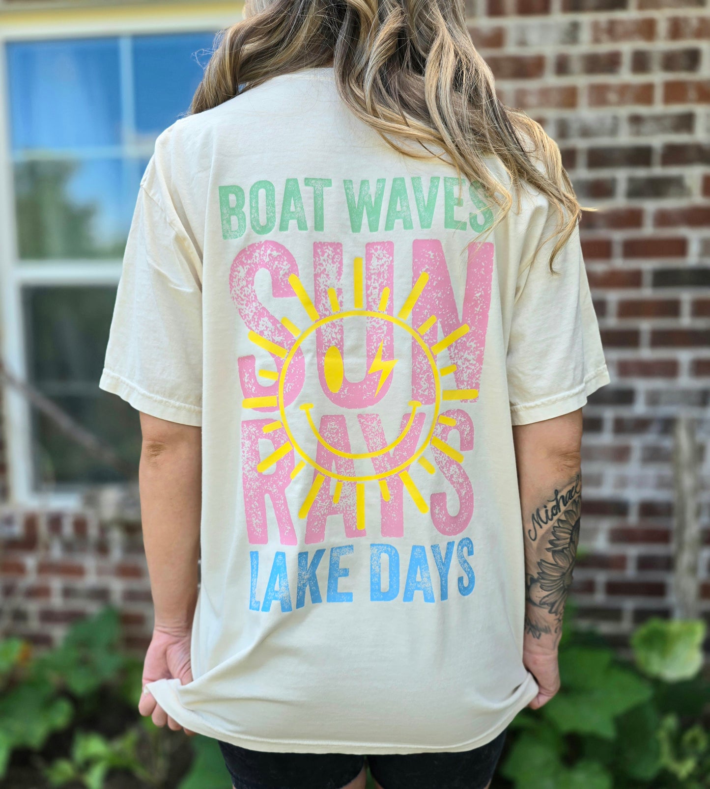 BOAT WAVES SUN RAYS LAKE DAYS | Custom Unisex TSHIRT