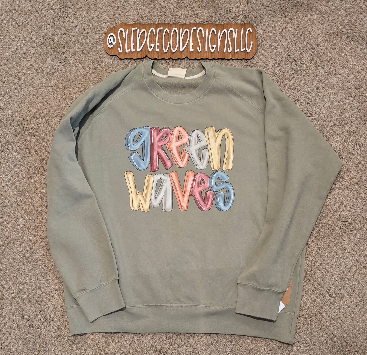NORTH DELTA GREENWAVES | FALL | Vintage Fleece Raglan Crewneck Sweatshirt