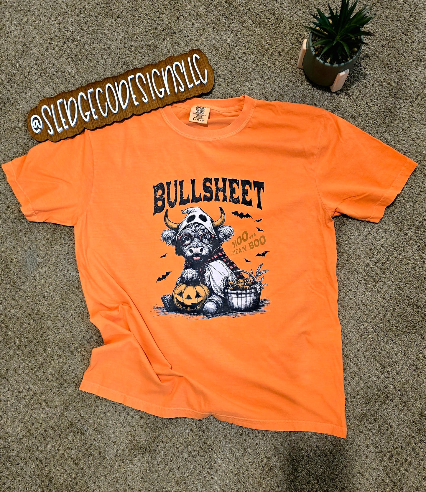 BULLSHEET | HALLOWEEN | CUSTOM UNISEX TSHIRT