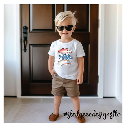 RED WHITE BLUE FISH (FRONT) | FISHING SHIRT | JULY 4TH SOUTHERN | TSHIRT