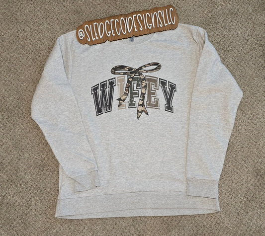 WIFEY BOW CAMO | Custom Unisex SWEATSHIRT