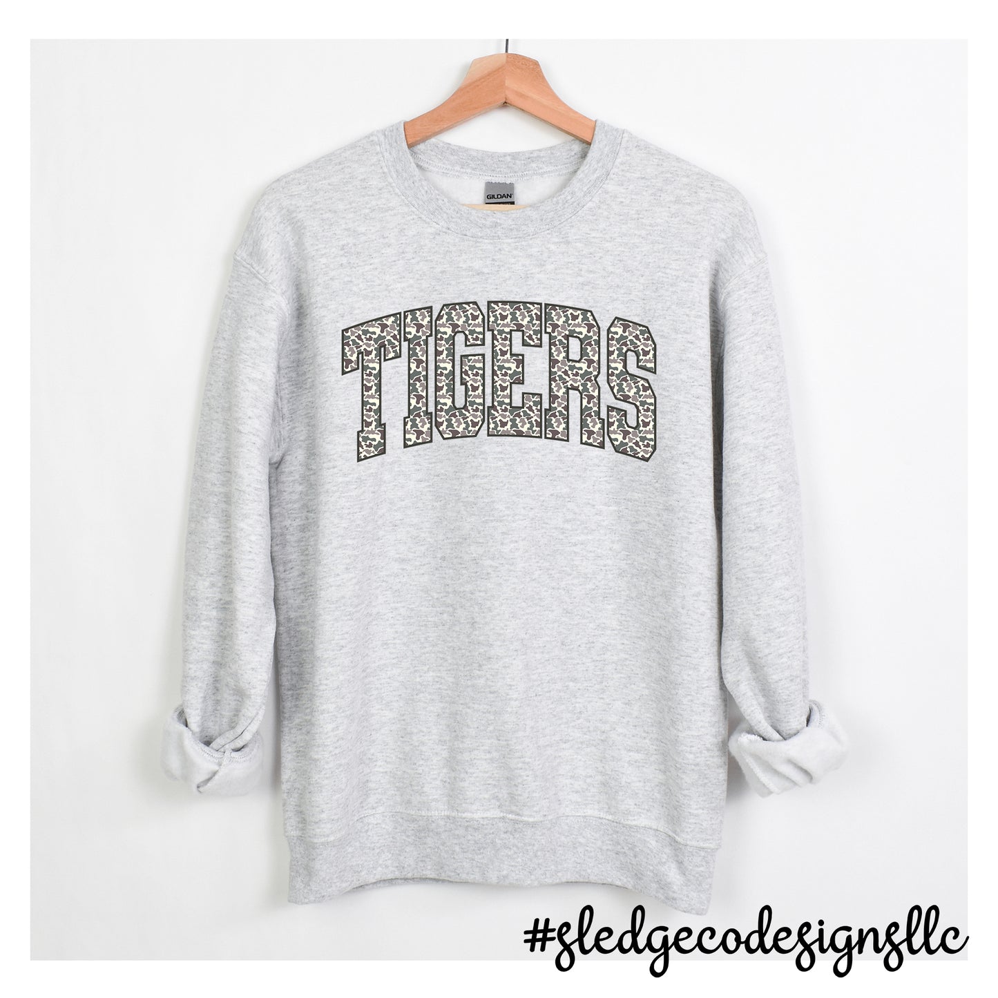 HERNANDO TIGERS | CAMO | UNISEX SWEATSHIRT