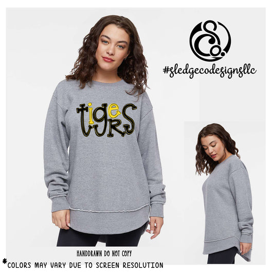 HERNANDO TIGERS | HANDDRAWN SKETCHED | Women's Weekender Fleece