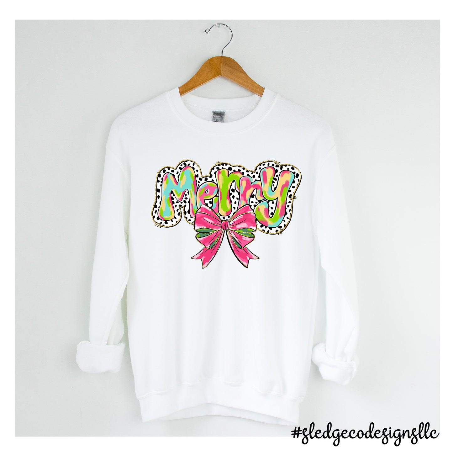 MERRY BLACK AND WHITE | CHRISTMAS |  CUSTOM UNISEX Sweatshirt