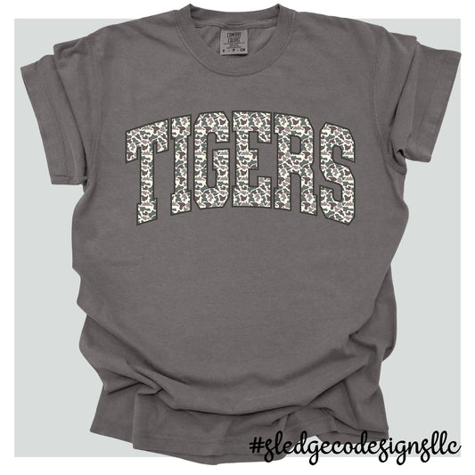 HERNANDO TIGERS | CAMO | Custom Unisex TSHIRT