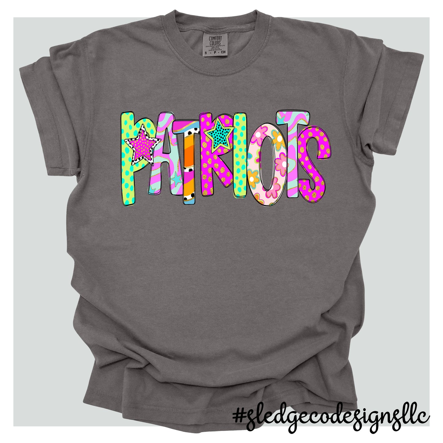 PATRIOTS | ROWDY RETRO | UNISEX Custom Tshirt