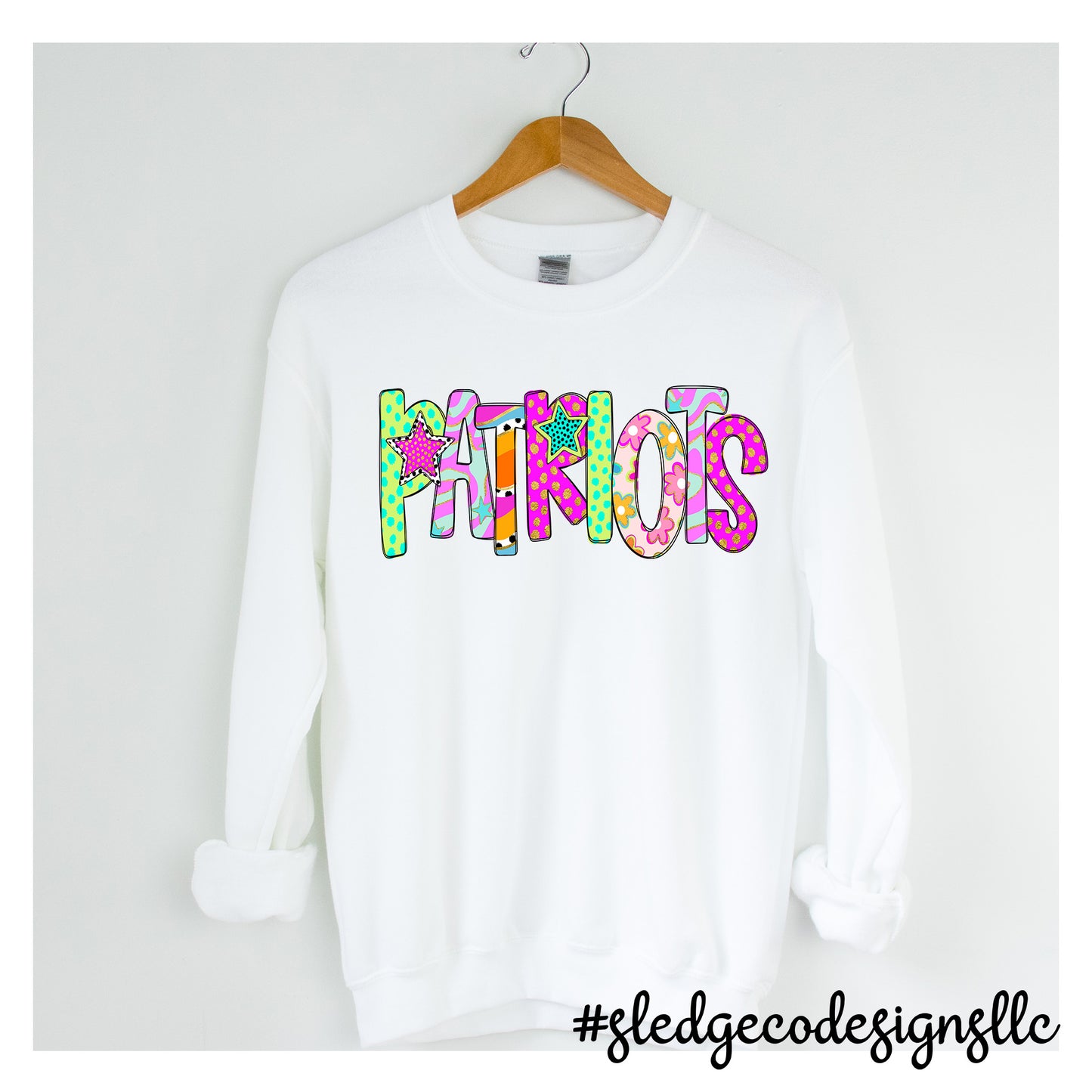 PATRIOTS | ROWDY RETRO | Custom Unisex SWEATSHIRT