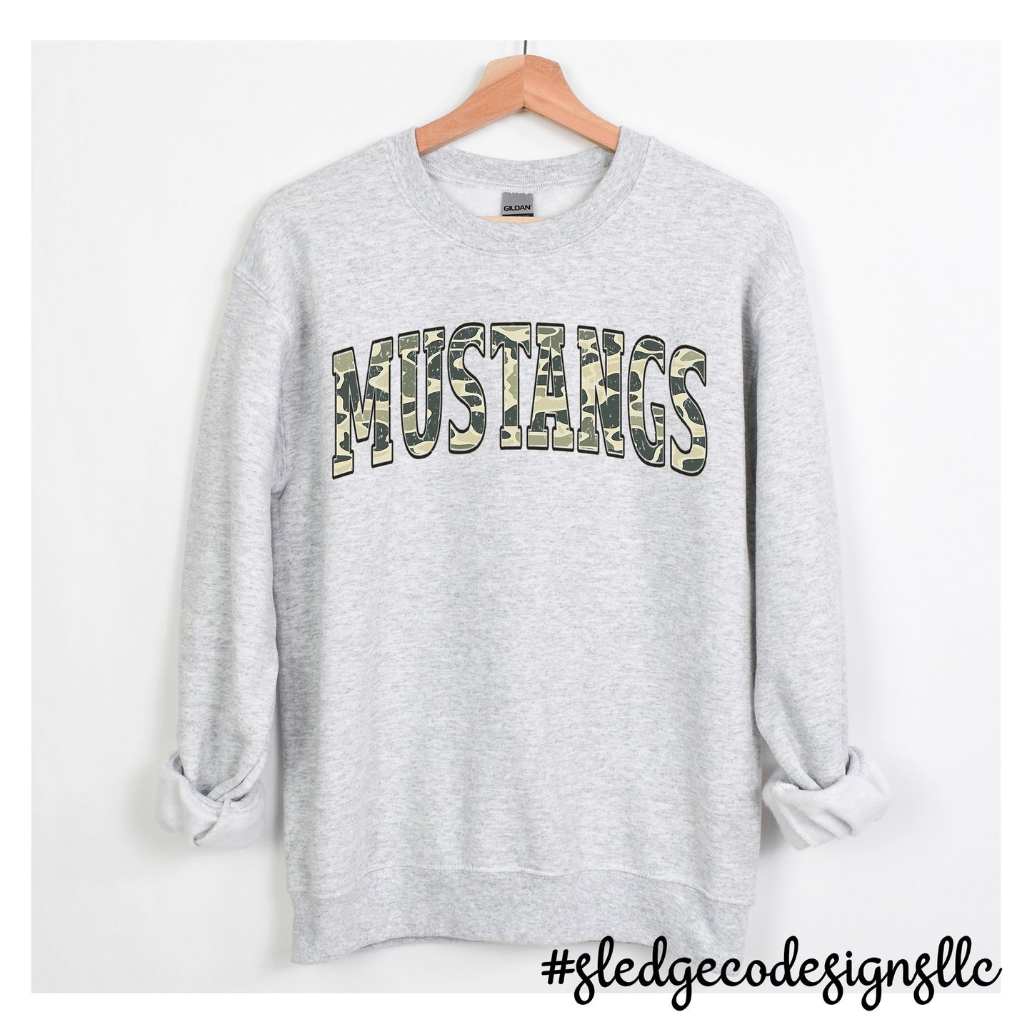 MUSTANGS | CAMO | CUSTOM UNISEX SWEATSHIRT